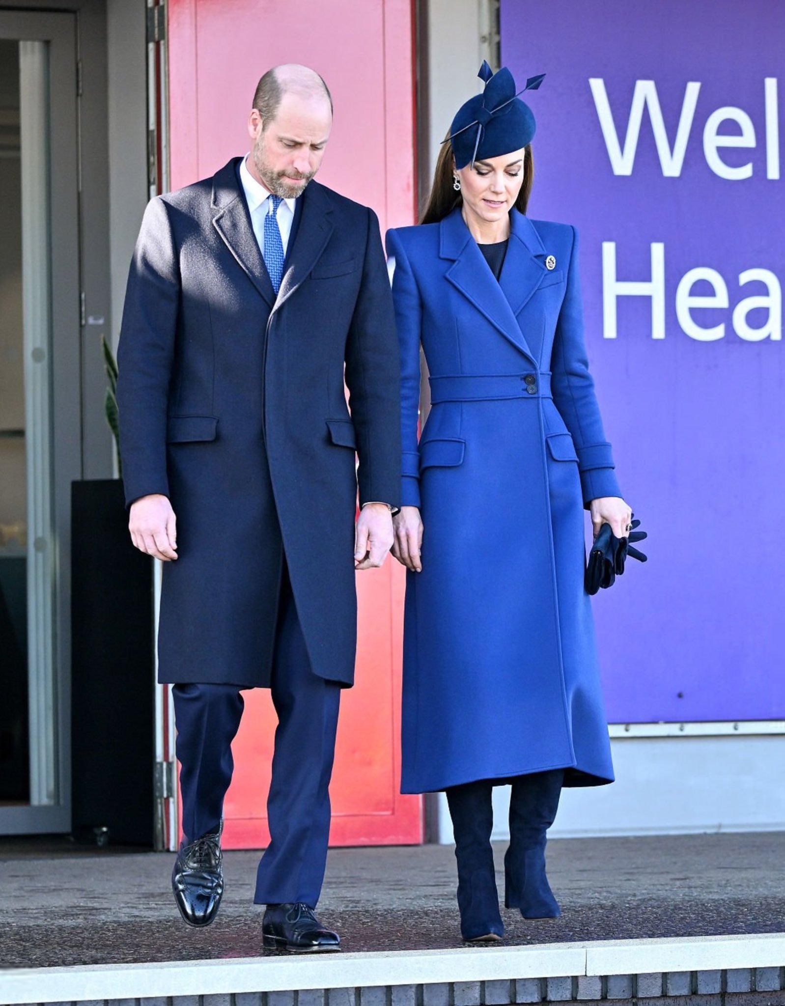 12月3日，凯特王妃和威廉王子于伦敦希思罗机场🛩️迎接德国总统夫妇来访~kat