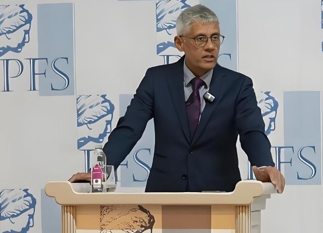 印度“公知”贾扬特·班达里：世界上有两个14亿人口的国家，但是这两个国家，一个是