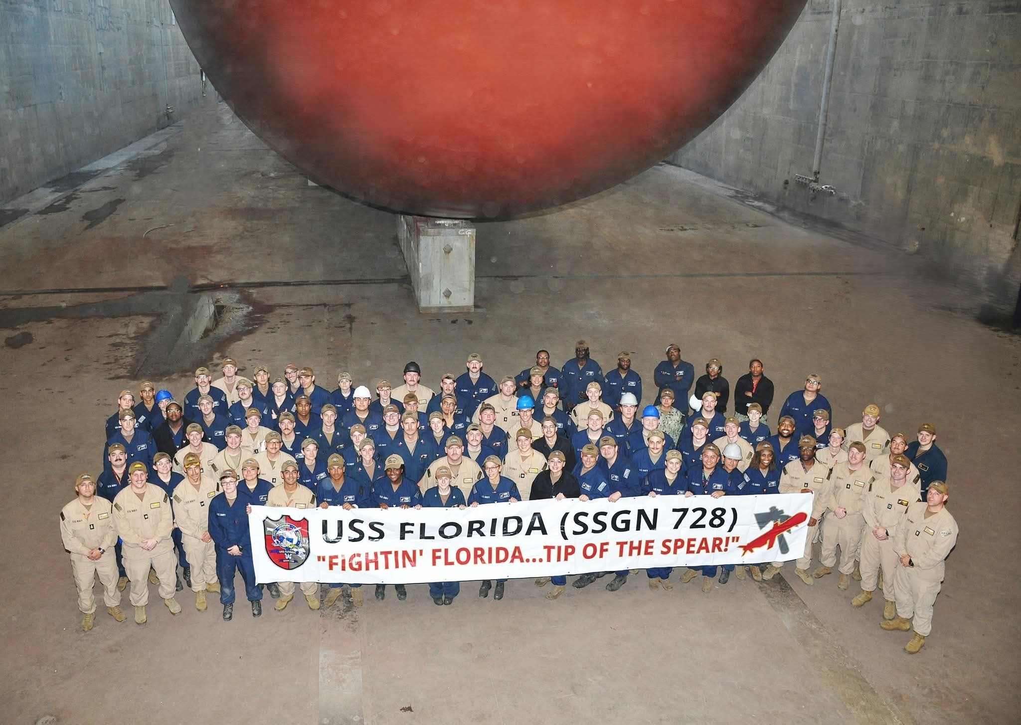 MD一等人的“俄亥俄”级巡航导弹核潜艇“佛罗里达”号(SSGN-728)在经历了