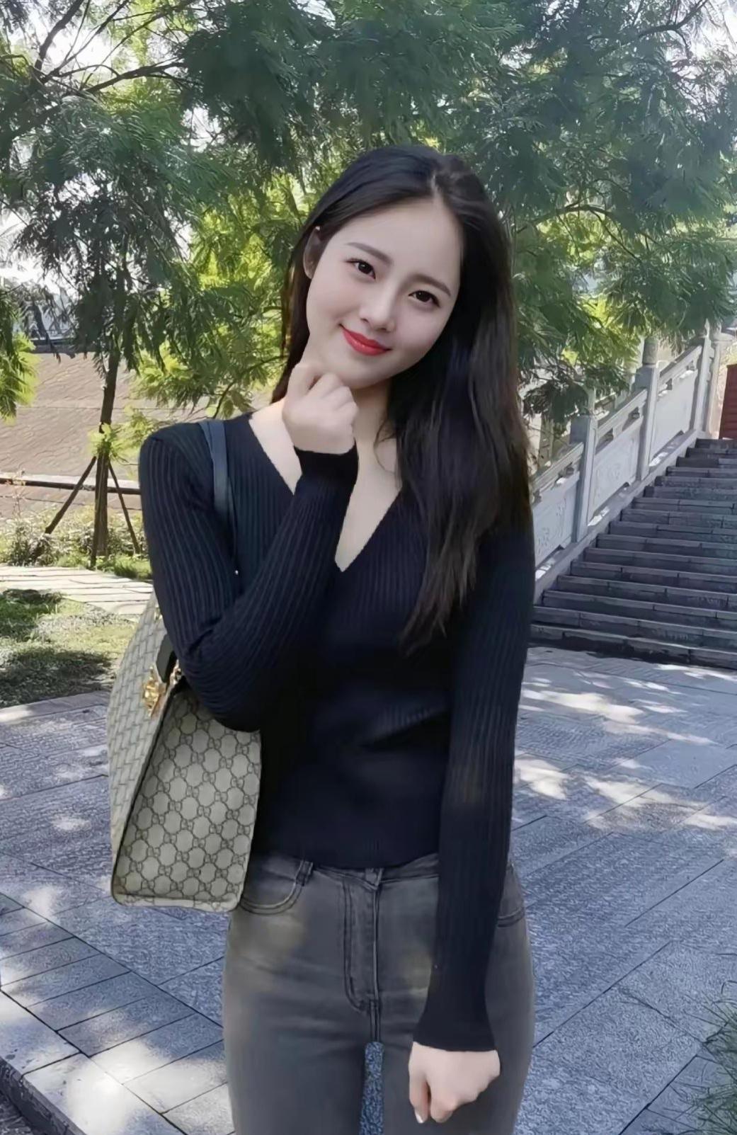 人生仅有自渡；学习做事渡自己能力，人情交往渡自己威望！