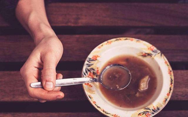 饭前喝汤苗条健康? 餐后喝汤越喝越肥? 营养师告诉你标准答案!