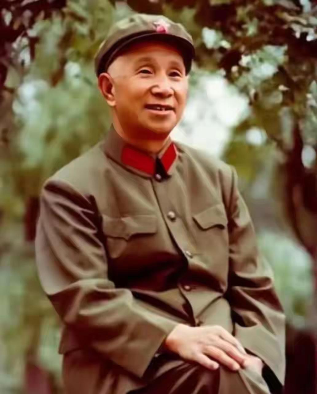 1936年秋天，浙江庆元南阳村。粟裕亲手抓了自己的战友叶飞，然后自己也被关了起来