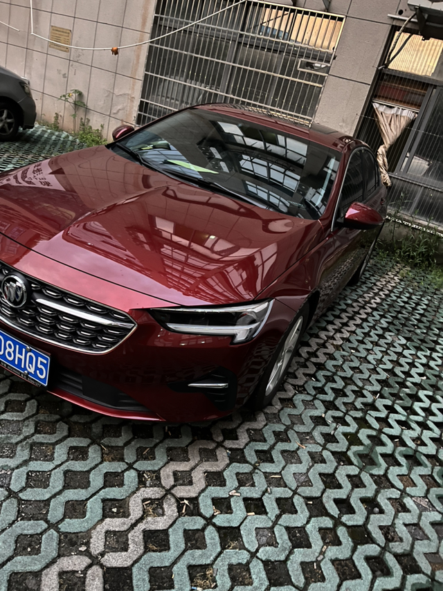 我的君威51了不知不觉提车一年了，这颜值明明很能打的，是一辆好车，值得拥有，目