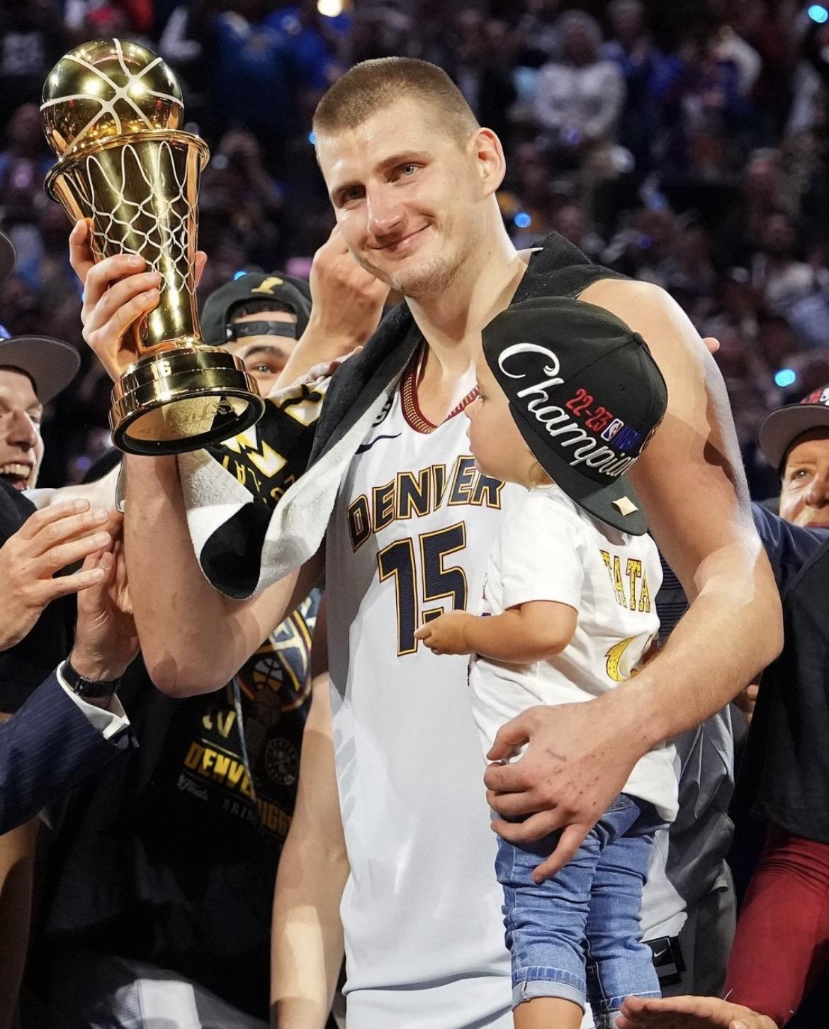 NBA最具反差感的数据，又被约基奇“承包”了！截至目前，他在常规赛和季后赛合
