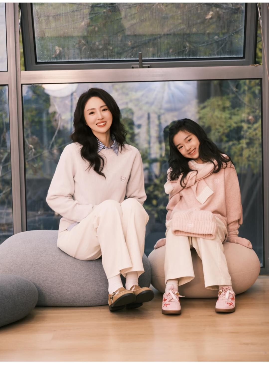 董璇的女儿，看着比妈妈还要美。