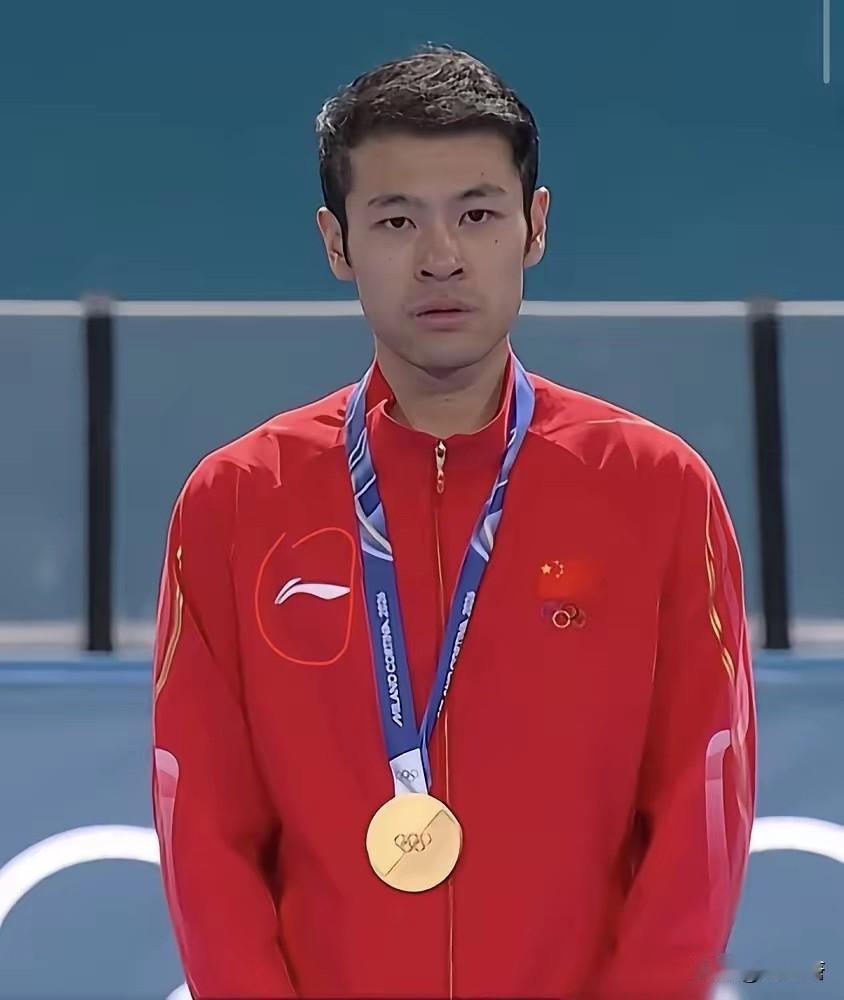 简直离谱。破奥运纪录、一个人拿了三块奖牌的宁忠岩，身上竟然只有一个正经的商业