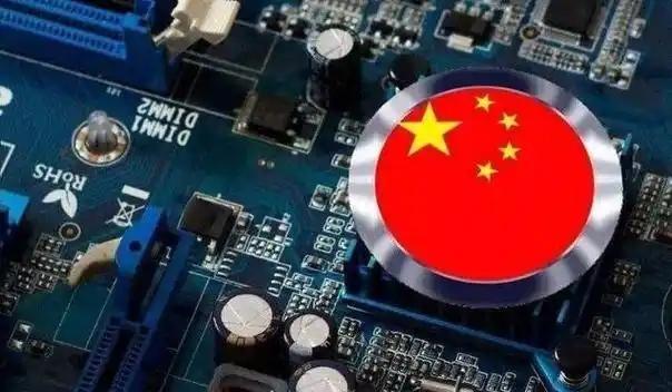 中国刚取消2550亿的芯片订单，欧美那边的光刻机就纷纷停工，现在轮到他们犯愁了：