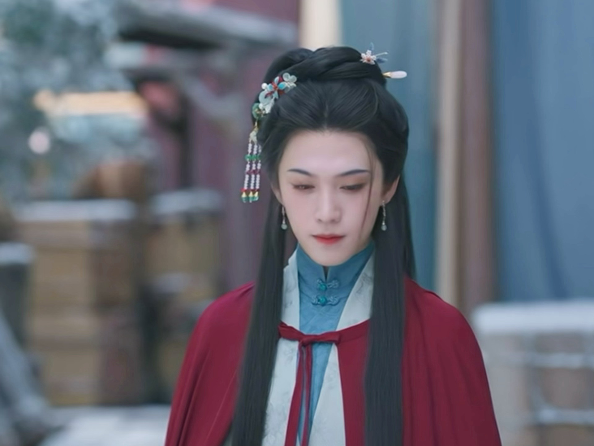 兰香如故这个选角挺牛的…马闻远这个男扮女装，仪态感觉比一些女明星的古偶还要美…[