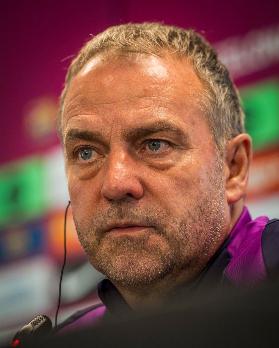 🎙️主教练弗里克在巴萨vs西班牙人赛前发布会上表示⬇️：【关于德比战】🗣