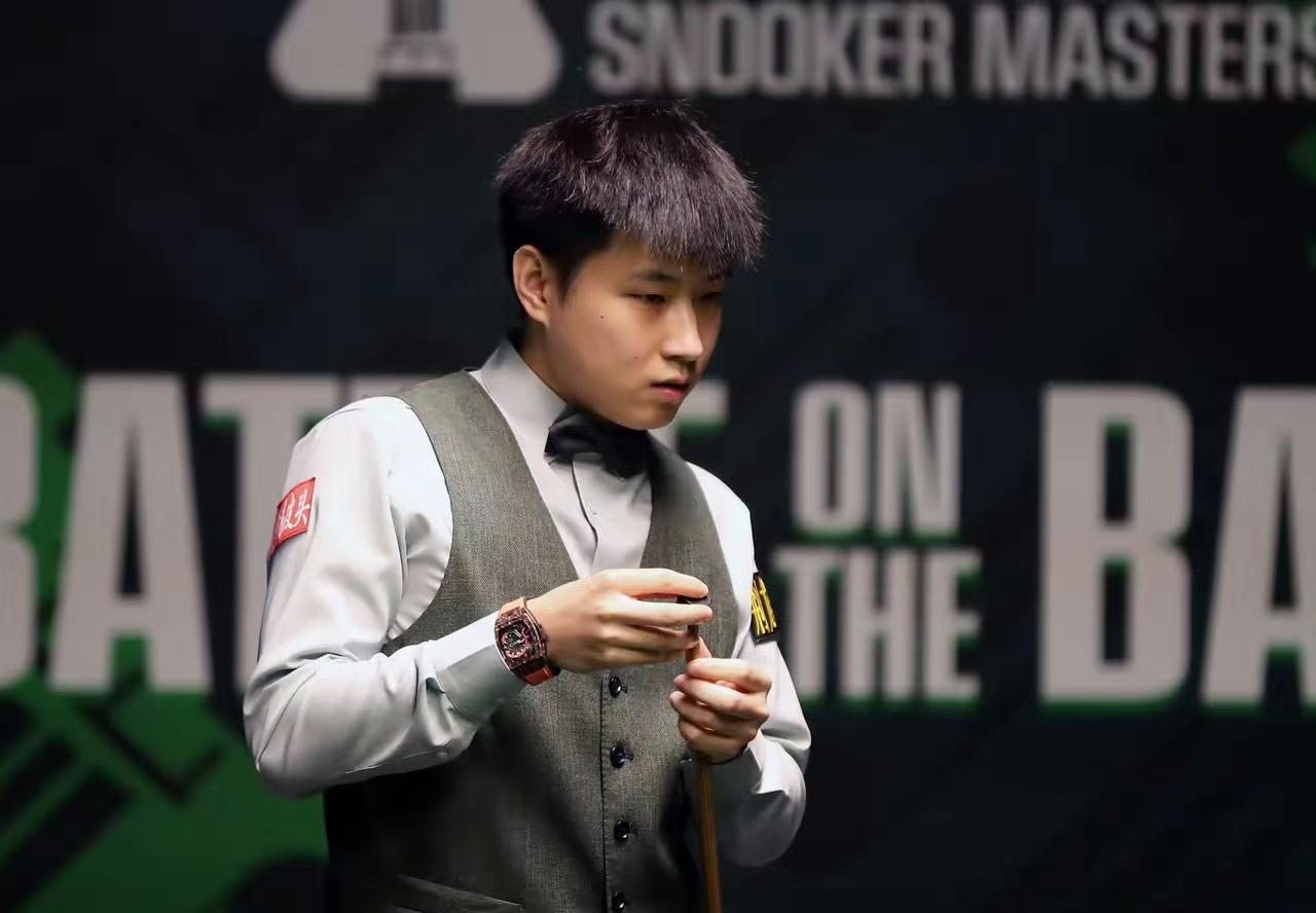 肖恩·墨菲和赵心童第一次交手居然是将近12年前的事了。当时17岁的赵心童还是一名