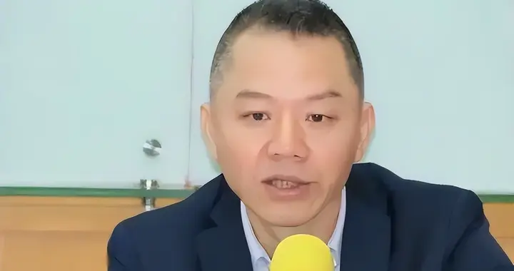 如果中国敢拿下东沙岛, 美就炸平全部的南海人工岛礁