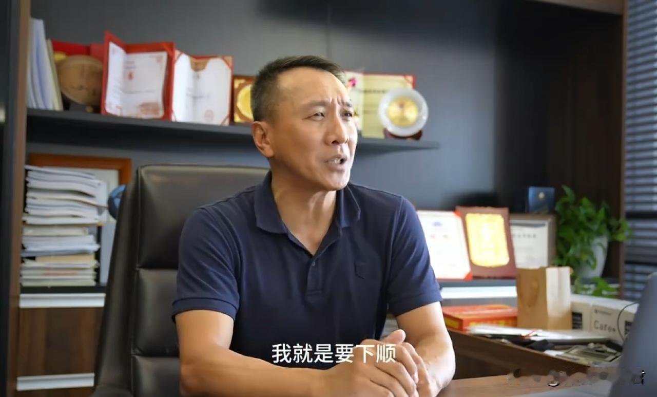 广东男篮收到建议！近期，广东男篮功勋球员李群分享自己对中国篮球理念的看法！这位