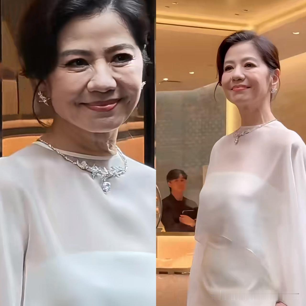 66岁钟楚红皮肤松弛，满脸皱纹，这才是正常人自然老去的样子！提起钟楚红，相信