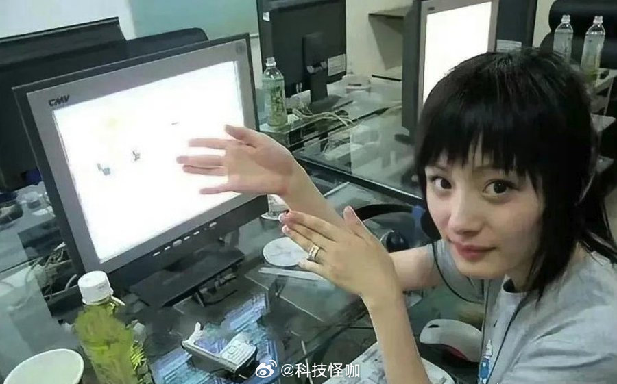 07年在网吧的是她吗？那时候是没带货的渠道#杨幂当年同款过膝靴卖爆#​