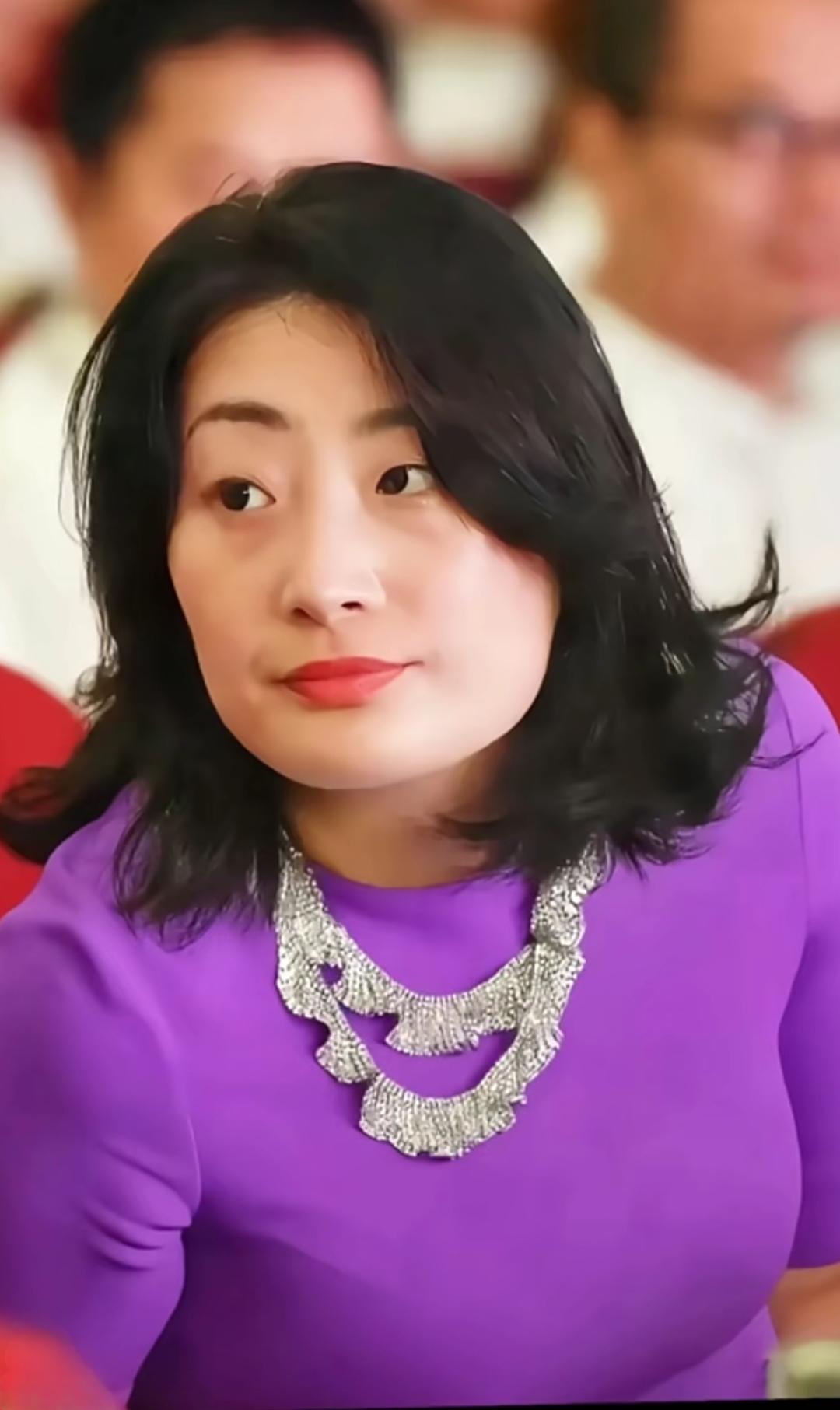 宗馥莉接二连三，成立新公司，这波动作是不是有点大？大小姐野心勃勃，雷厉风行、