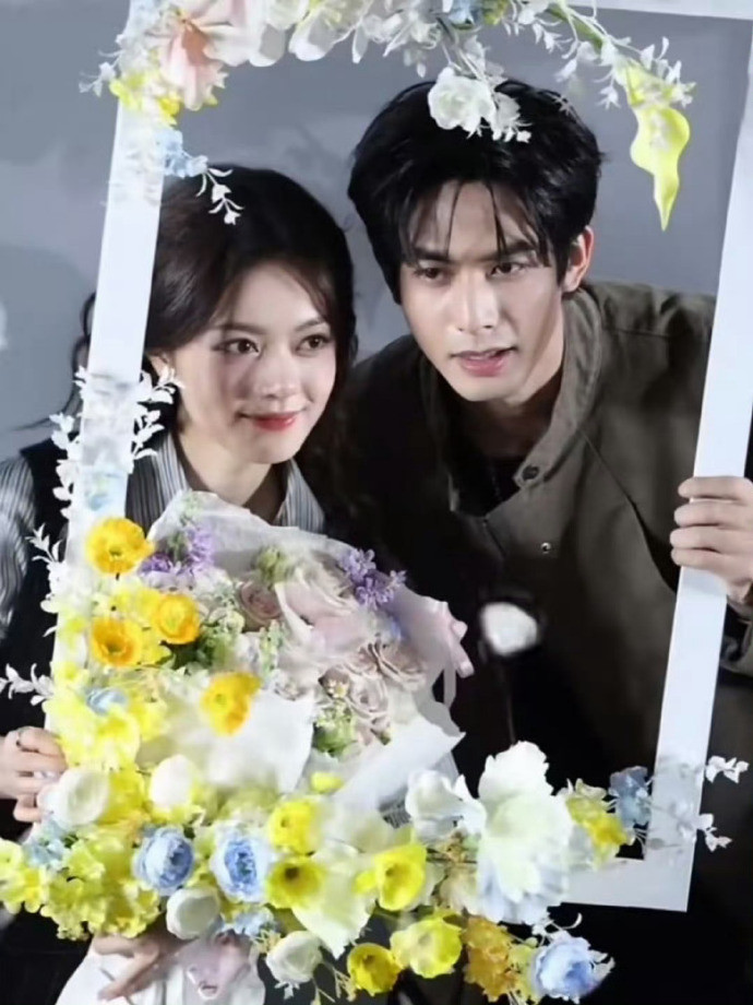 谁在说赵今麦土啊！！！长这么漂亮土哪里了，随手截图都美死了​​​​