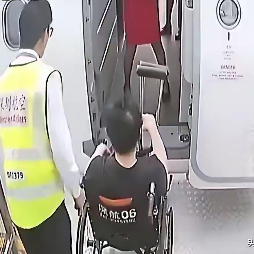 10月27日，郑智化在社交媒体上的一则声明引发关注。这位以《水手》《星星点灯》等