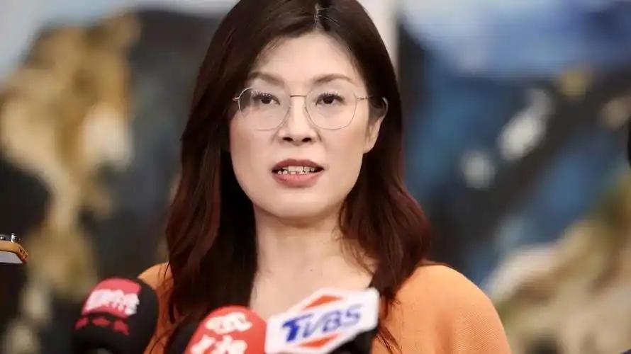 大陆的“阳谋”，民进党当局现在是根本拦不住了。 郑丽文回台不到半个月，岛内突