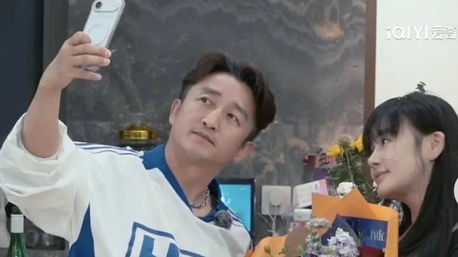 《姐姐当家2》徐梦桃为父母补办婚礼，邹市明重返训练场