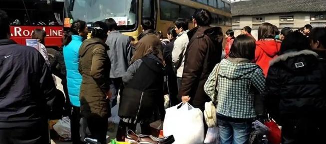 3000万打工人用脚投票！宁愿挤东莞电子厂也不去苏州上海，珠三角靠“低门槛和高净