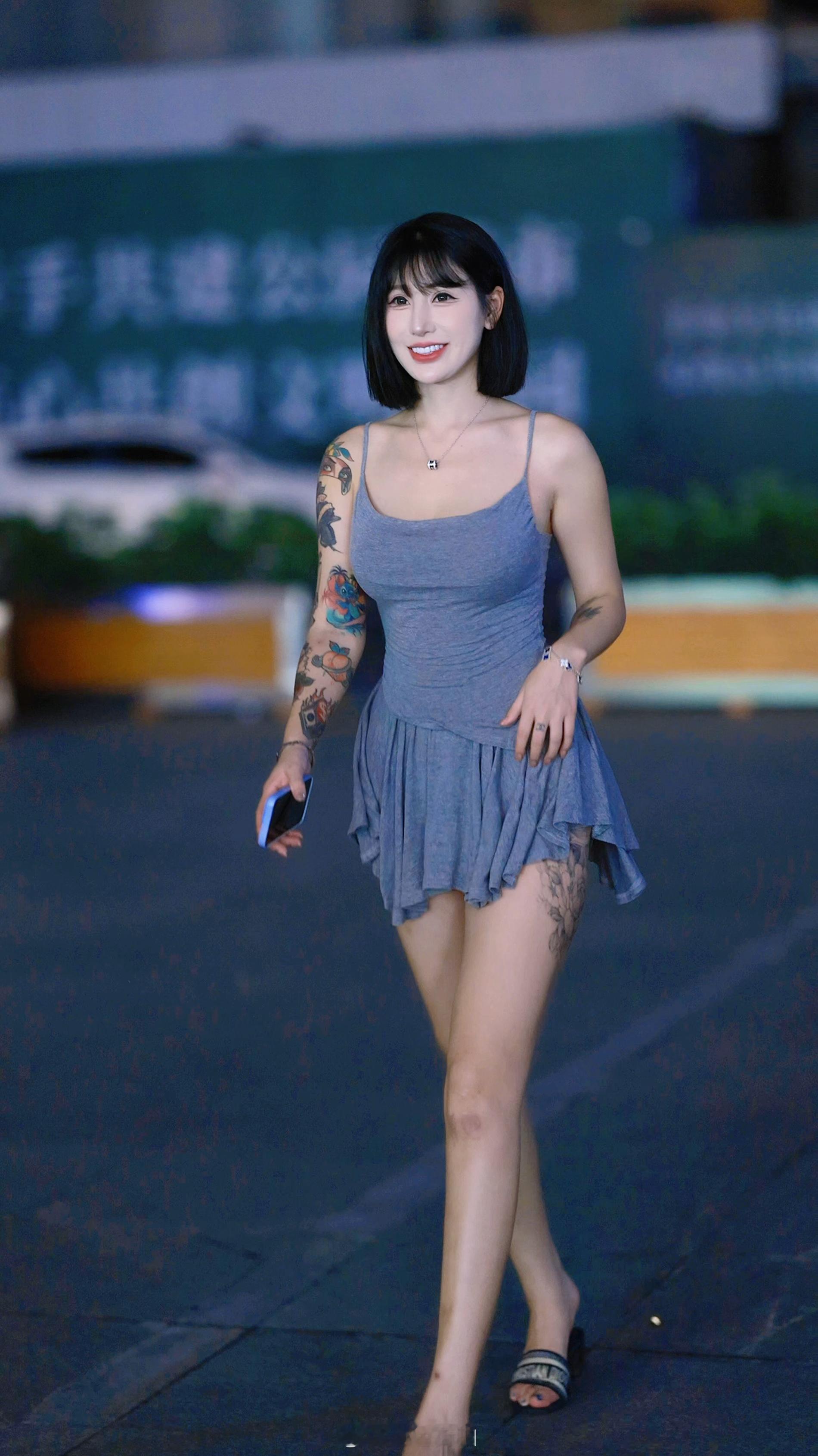 【成都街拍】晚安🌙🌙🌙丨摄影拍照每日穿搭​​​