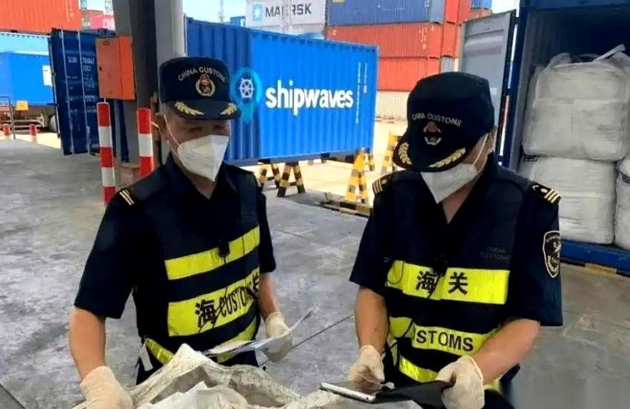 我跟你说，有些事儿，真的能刷新你对“为了钱能干出啥”的认知底线。把稀土，国之重