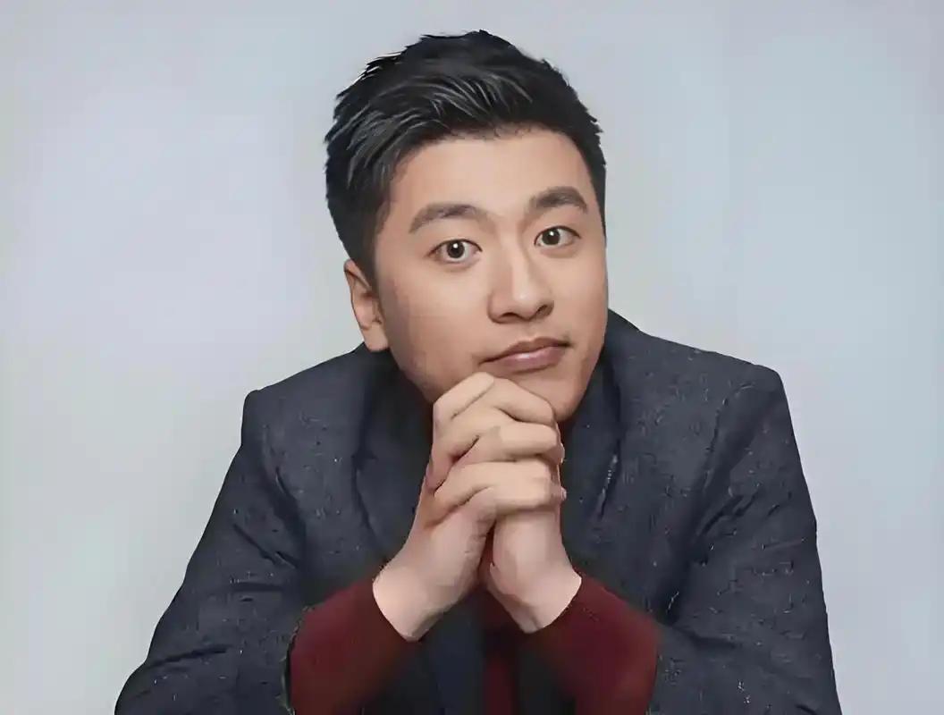 很喜欢张雪峰的这句话："不管孩子多不争气，多叛逆，多不靠谱，千万别嫌弃，别觉得