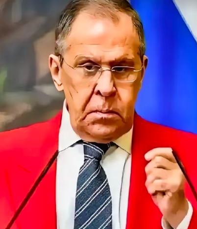 俄罗斯外长拉夫罗夫对乌克兰放话了，俄罗斯可以跟乌克兰谈，但是绝对不能让乌克兰瞎谈