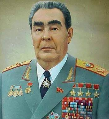 勃列日涅夫的最后人生1982年是勃列日涅夫生命的最后一年。偏偏这一年又发生了