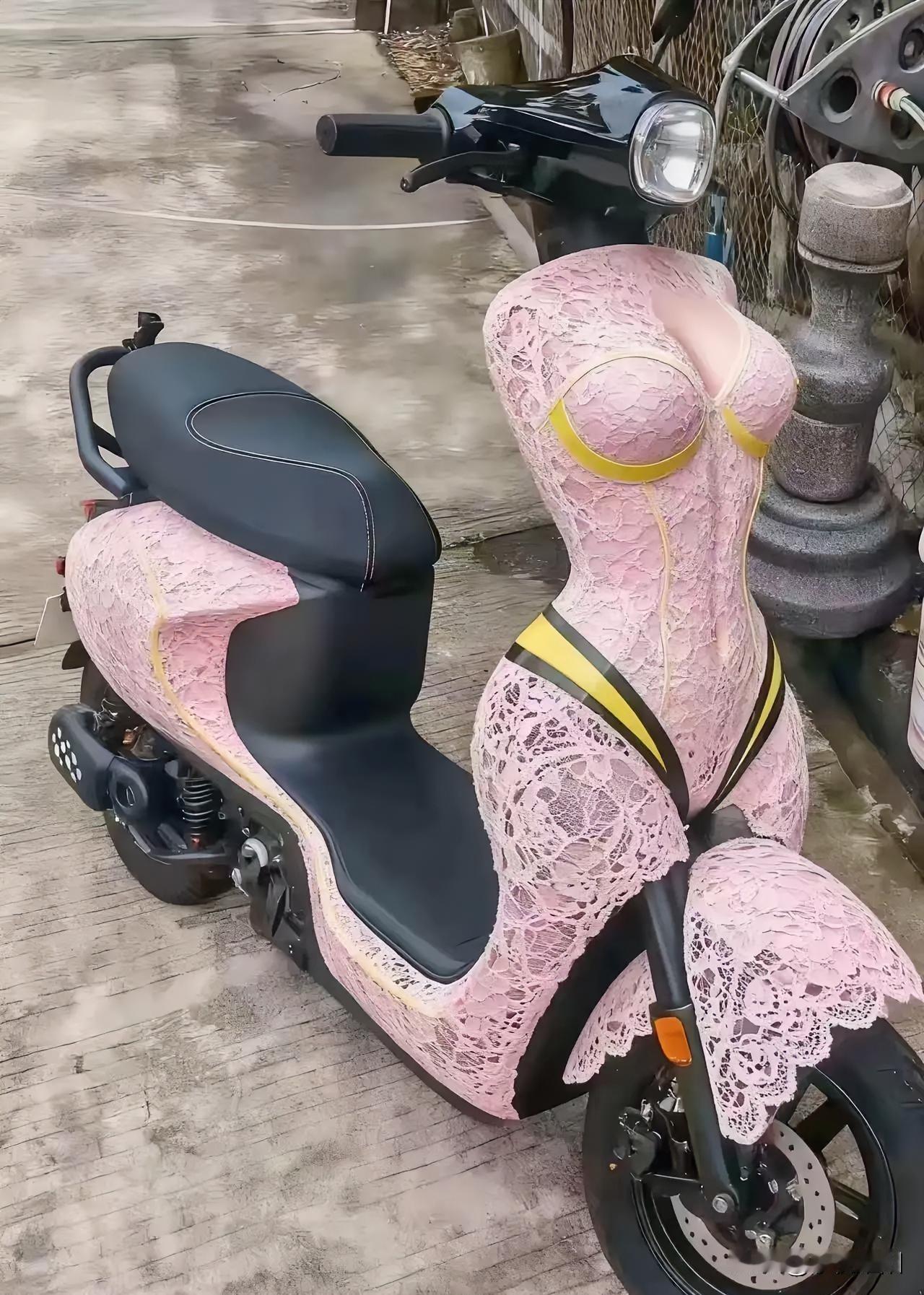 这电动车都不好意思骑到街上去。