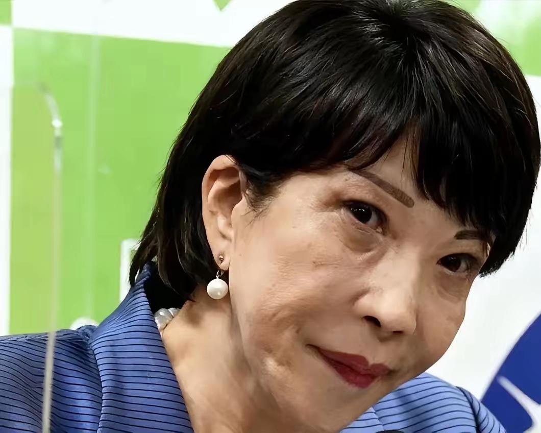 不像话，高市早苗，该醒醒了！高市早苗这事办得不太聪明。中方把话讲得很