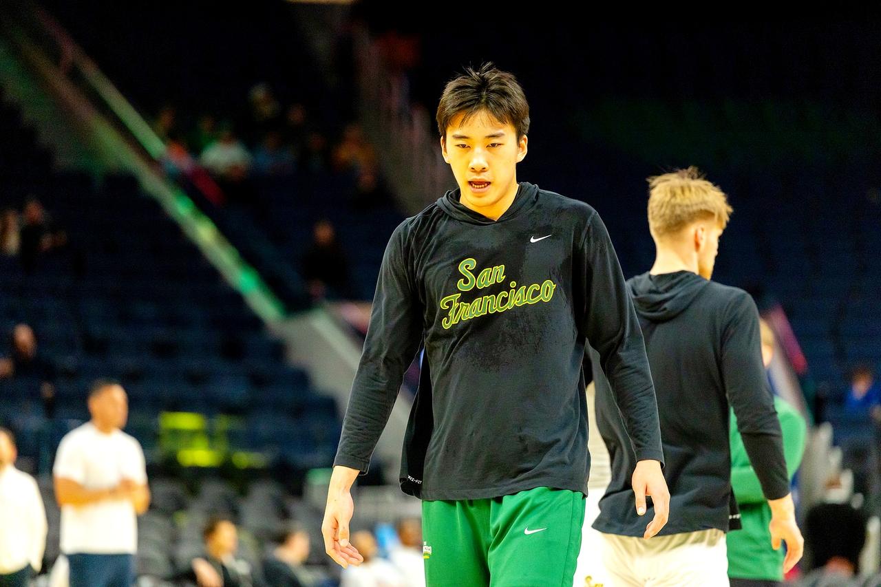 王俊杰得分全队第三高，前路仍困难重重王俊杰所在的旧金山大学校队以65:62战