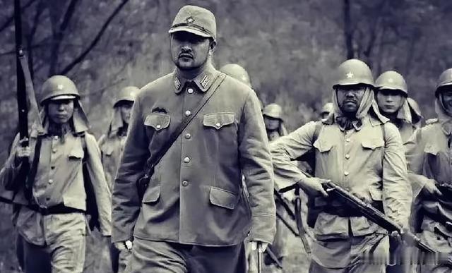 1941年最屈辱一幕！鬼子当众羞辱中国女人，只为驯化我方新兵1941年，“