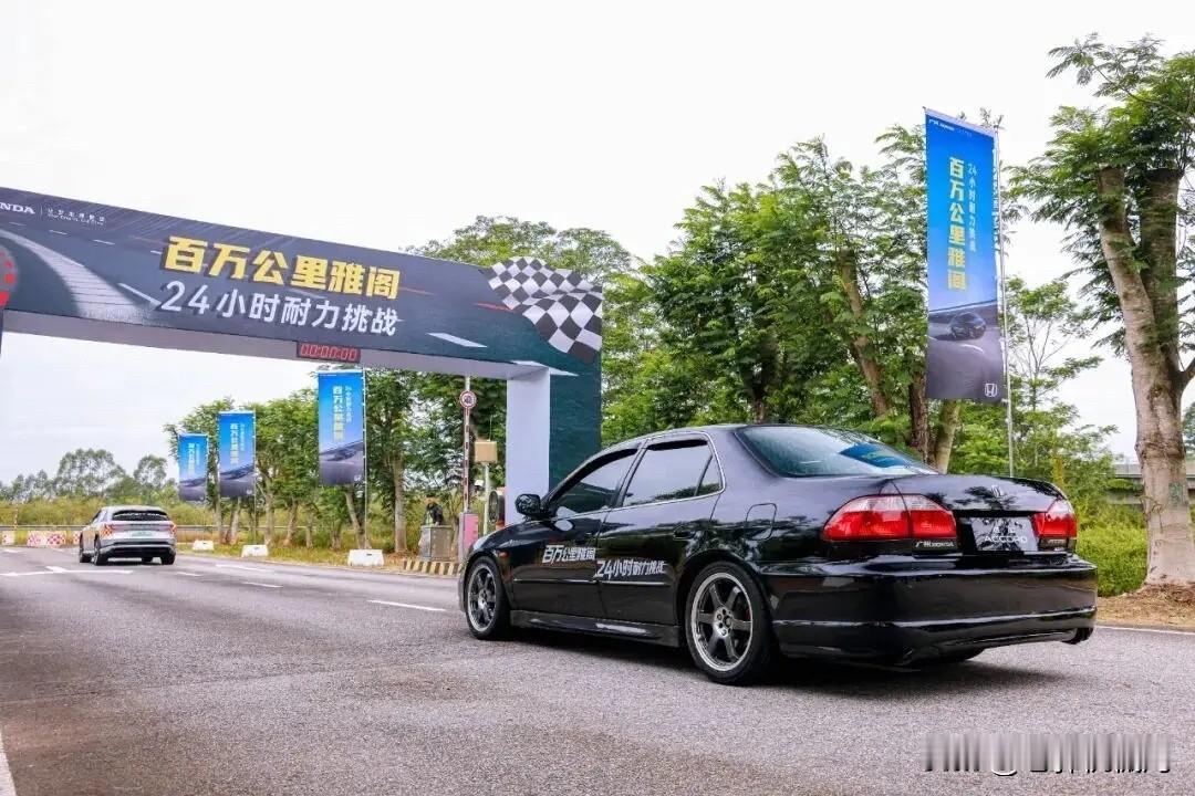 “报废”车去参加耐力赛，你能看懂吗？去年的时候看到一个消息，估计很多燃油车主看