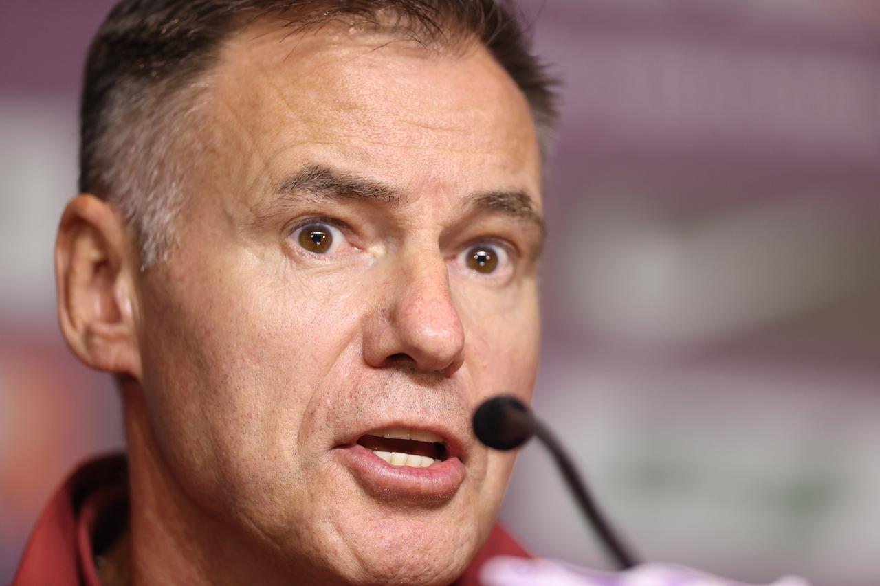 米利西奇将大把的钱收入囊中，连一句谢谢都没说，转身回到自己的家乡澳大利亚，用中国