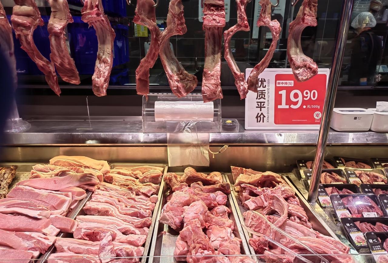 一觉醒来山姆会员商店又上热搜了。这次不是价格，也不是会员费，而是“冷鲜猪肉，