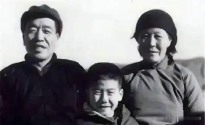 1975年，当陈永贵在北京当上副总理，家里门庭若市时，谁也想不到，他远在山西大寨