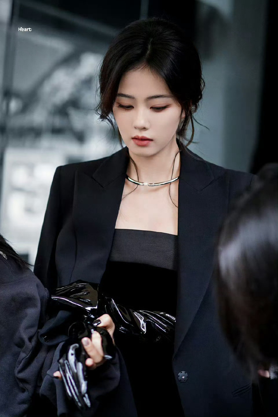 白鹿从女儿到女王只需要换套look白鹿怼脸美的心惊白鹿从女儿到女王只需要换套