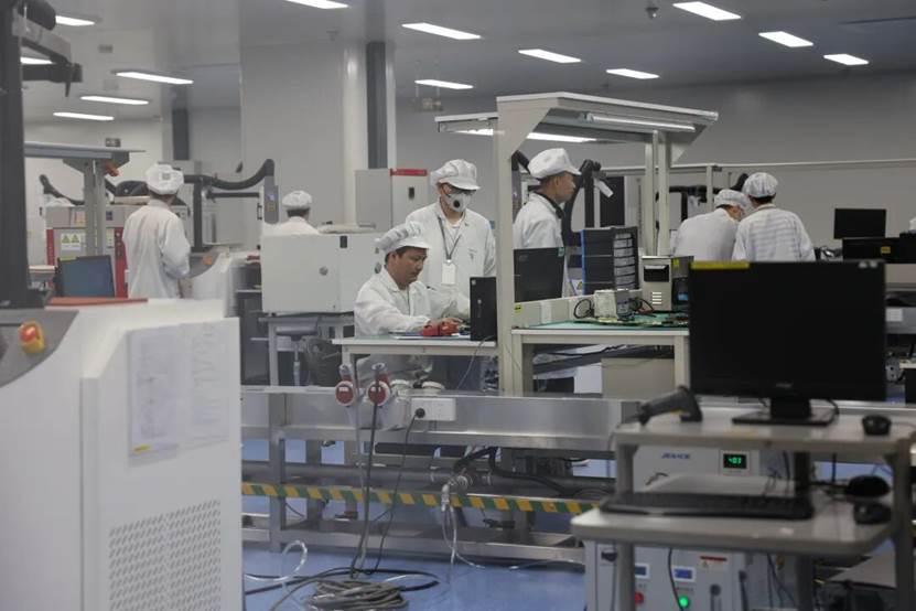 比指甲盖还小的芯片，让成都站上全球领先位置卫星拍回的高清图像、雷达探测的微