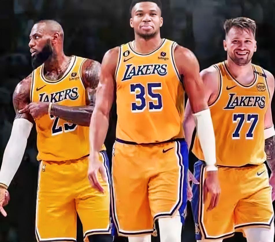 字母哥：东子合作一把东契奇：那感情好啊！字母哥：估计雄鹿不太愿意。东契奇：