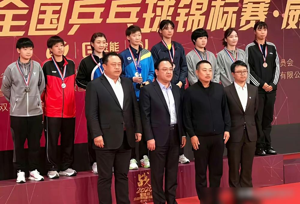 原来我们都被曼昱给骗了，不查不知道，一查吓一跳，没想到曼昱还保持着全锦赛的一