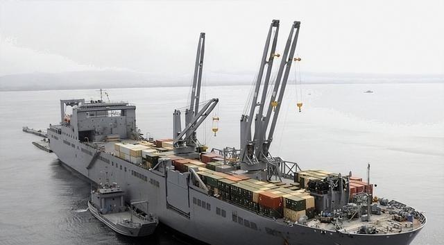 很多人问中国敢不敢扣押美国对台的军售武器？对于这个问题，我认为是不好回答的。但是