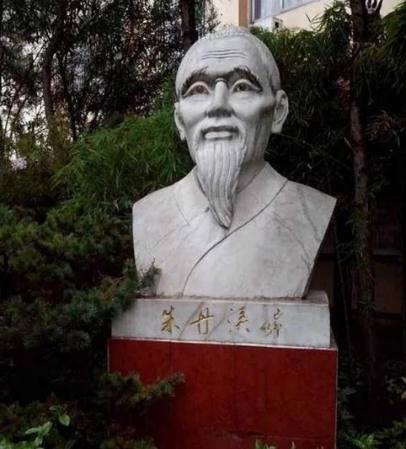 元代，一女子得了重病，奄奄一息。其父心急如焚，请来名医朱丹溪医治。谁料，朱丹溪诊