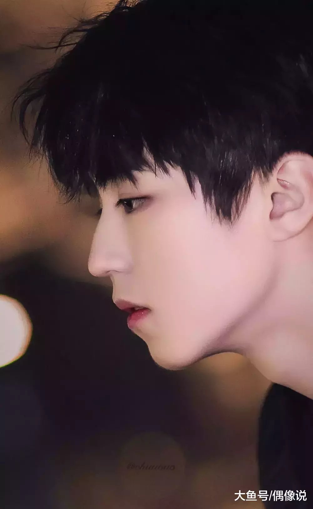 王俊凯和蔡徐坤的颜值不分上下, 但身高差距却