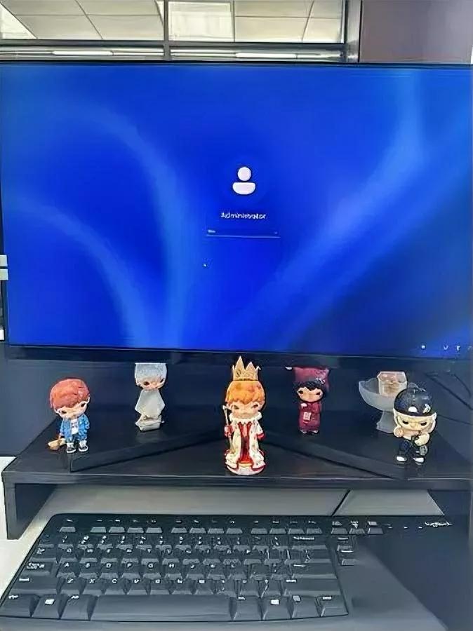 前台突然要请七天假主管直接拒了——结果更棘手。我们招前台本来就简单：