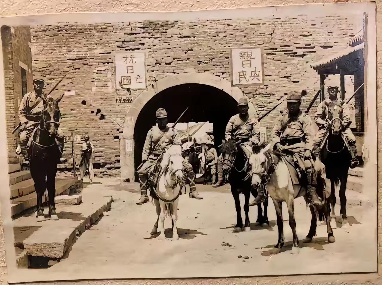 看到很多二货在直播间里气愤填膺的说，抗战时期，一个县城就三五个日军，就占领一个县