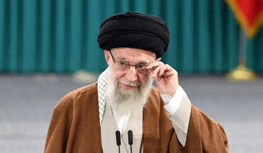 伊朗落难时刻，3国出手相救，中方表态：支持伊朗保持国家稳定 伊朗现在日子不好