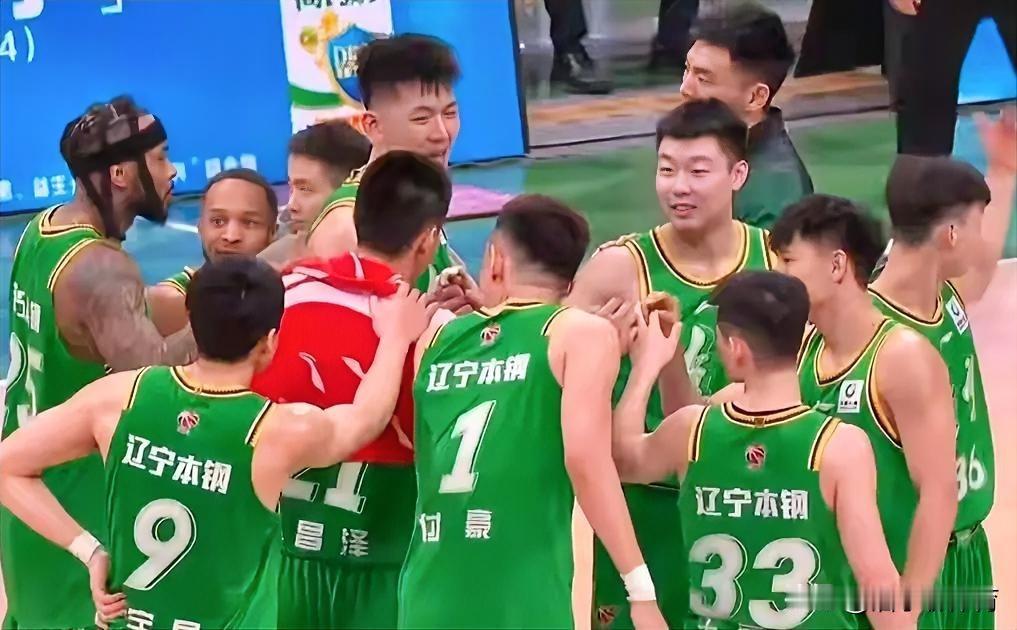 就在今天，1月6日，传来了辽篮客战南京队的新消息，亨特首秀时间基本确定，赵继伟参