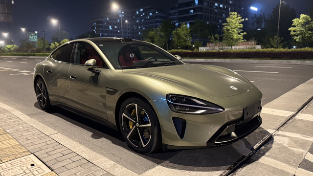 提车3天就被开门杀新车是有什么诅咒吗，上一个也是提车一周被剐蹭绝不罢休，没吃