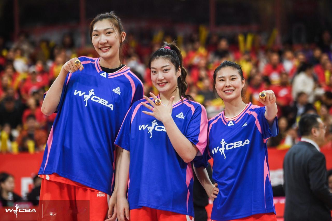 四川女篮全运会小组赛都大胜，赢山西港98分有隐患，一定能赢广东吗？即便有李